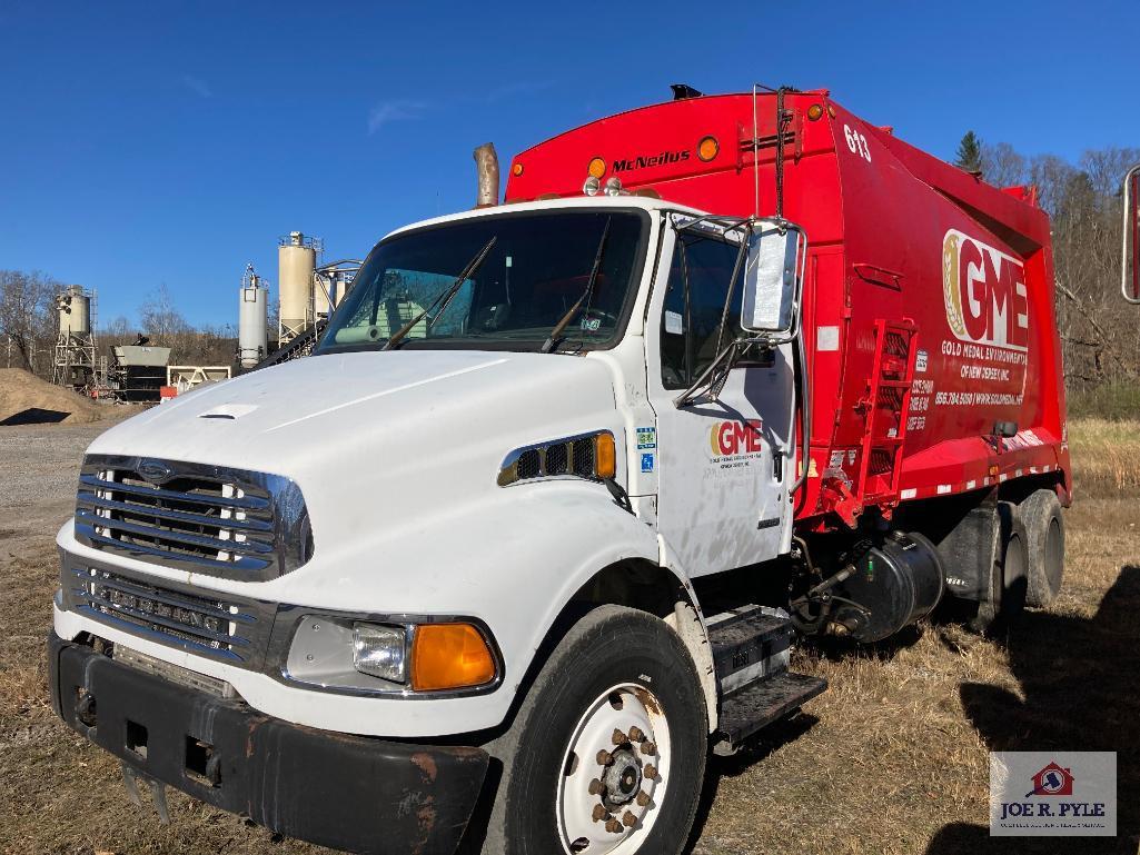 2007 Ford Sterling garbage truck