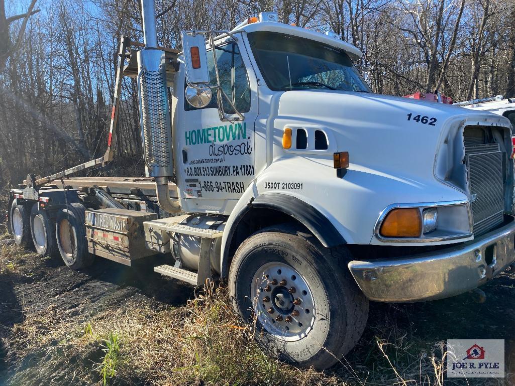 2007 Ford Sterling tri axle roll off