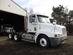 2003 Freightliner T120 Semi Tractor