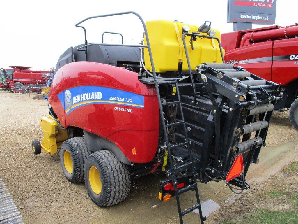 2015 New Holland 330 Large Square Baler