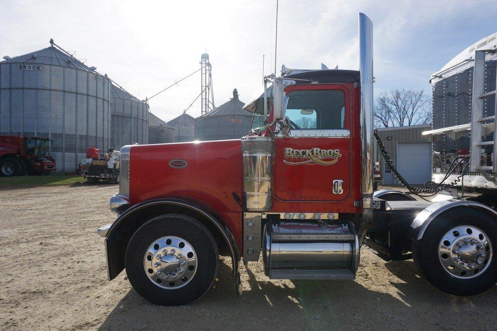 2005 Peterbilt 379 Truck Tractor