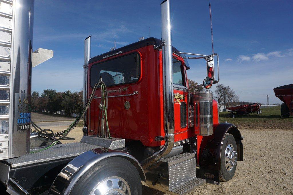 2005 Peterbilt 379 Truck Tractor