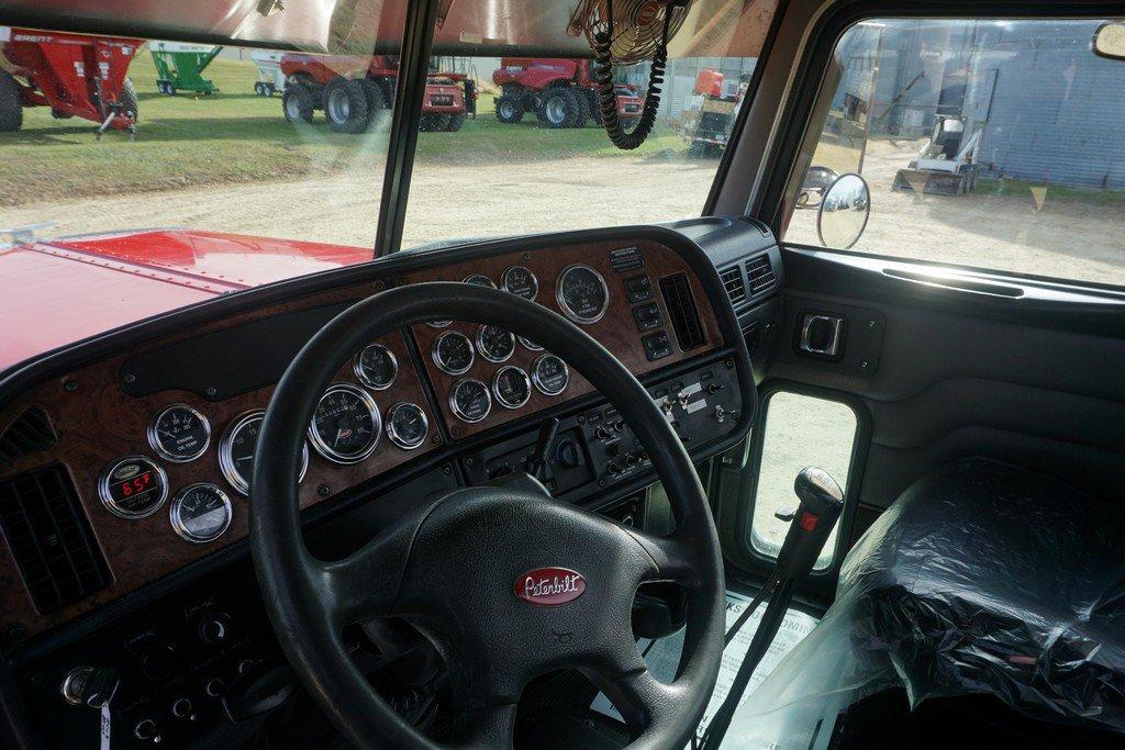 2005 Peterbilt 379 Truck Tractor