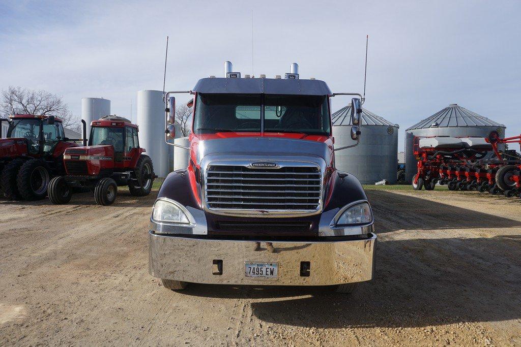 2005 Freightliner Columbia Truck Tractor