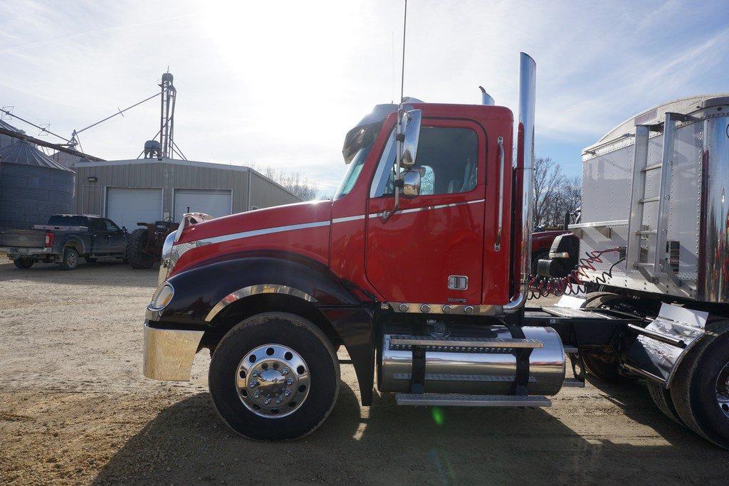 2005 Freightliner Columbia Truck Tractor