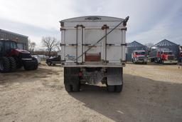 1986 Freightliner FLD 120 Grain Truck Tractor