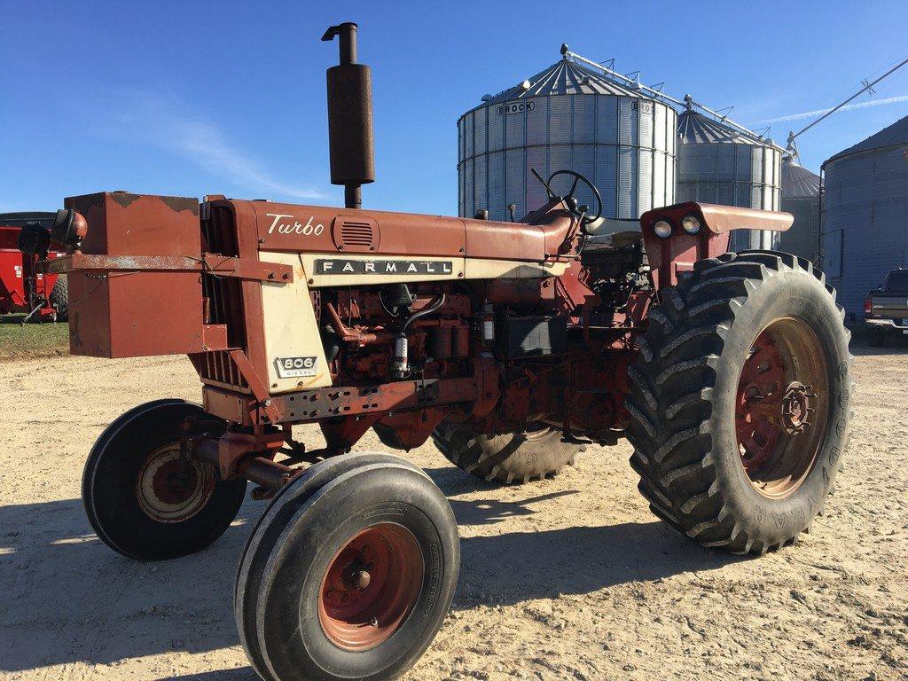 1987 Case IH 806D Tractor