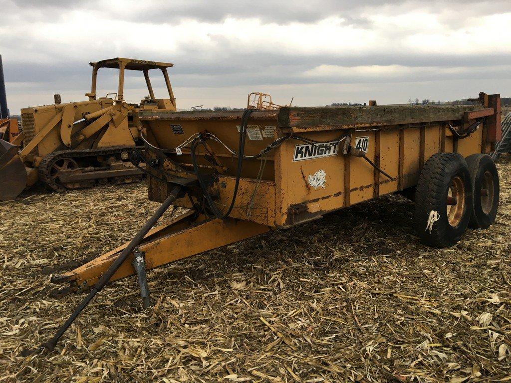 Knight 410 Tandem Spreader – Needs Top Beater