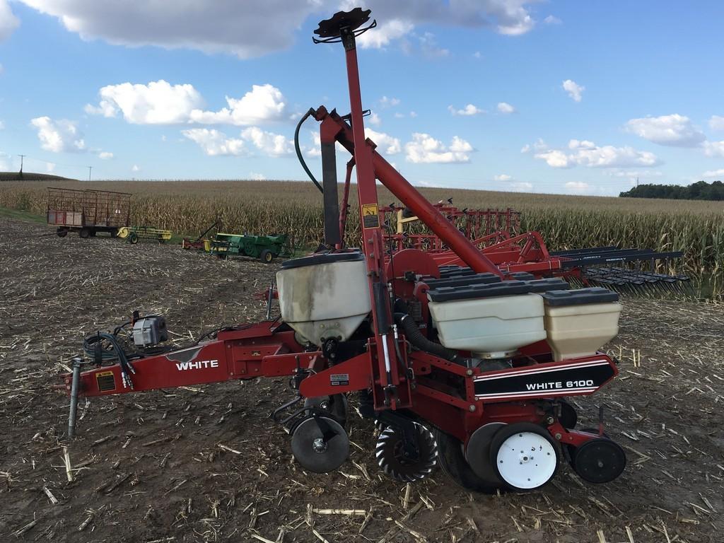 White 6100 4R 38” Corn Planter