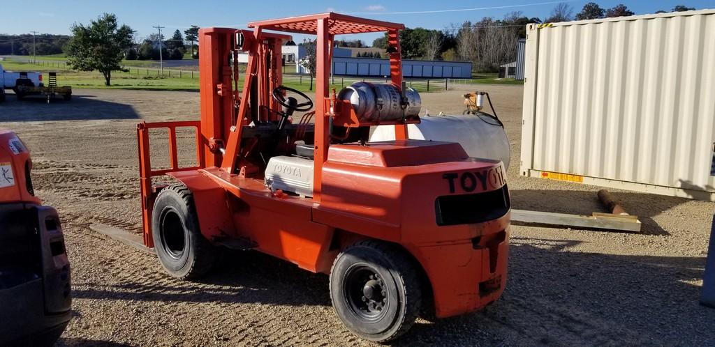 Toyota 9700 Lb Forklift