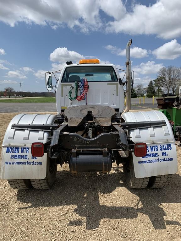 2001 GMC 7500 Truck