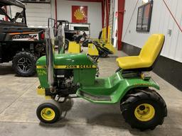 John Deere 111 Garden Show Tractor