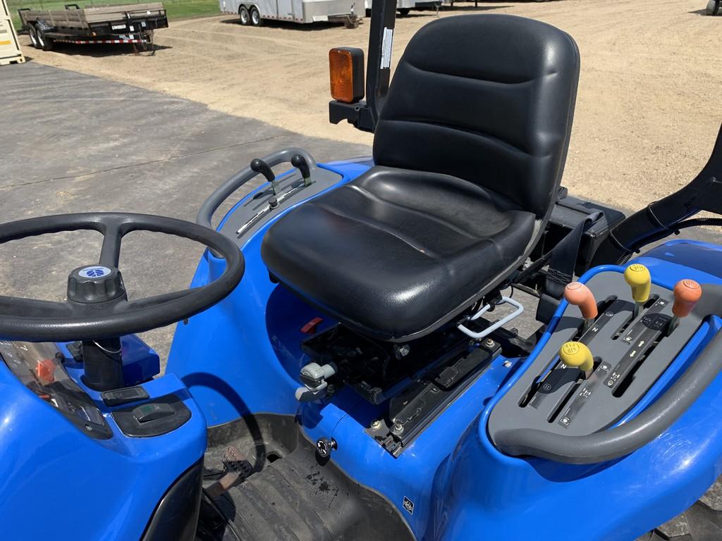 2002 New Holland TC33D Compact Tractor.