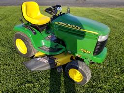 John Deere GT225 Mower