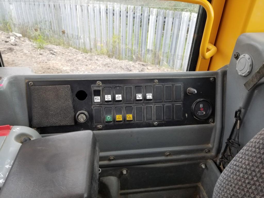 2003 Volvo L110E Wheel Loader