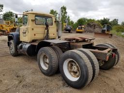 1983 Mack R685ST Semi Tractor