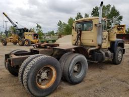 1983 Mack R685ST Semi Tractor