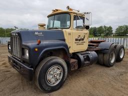 1983 Mack R685ST Semi Tractor