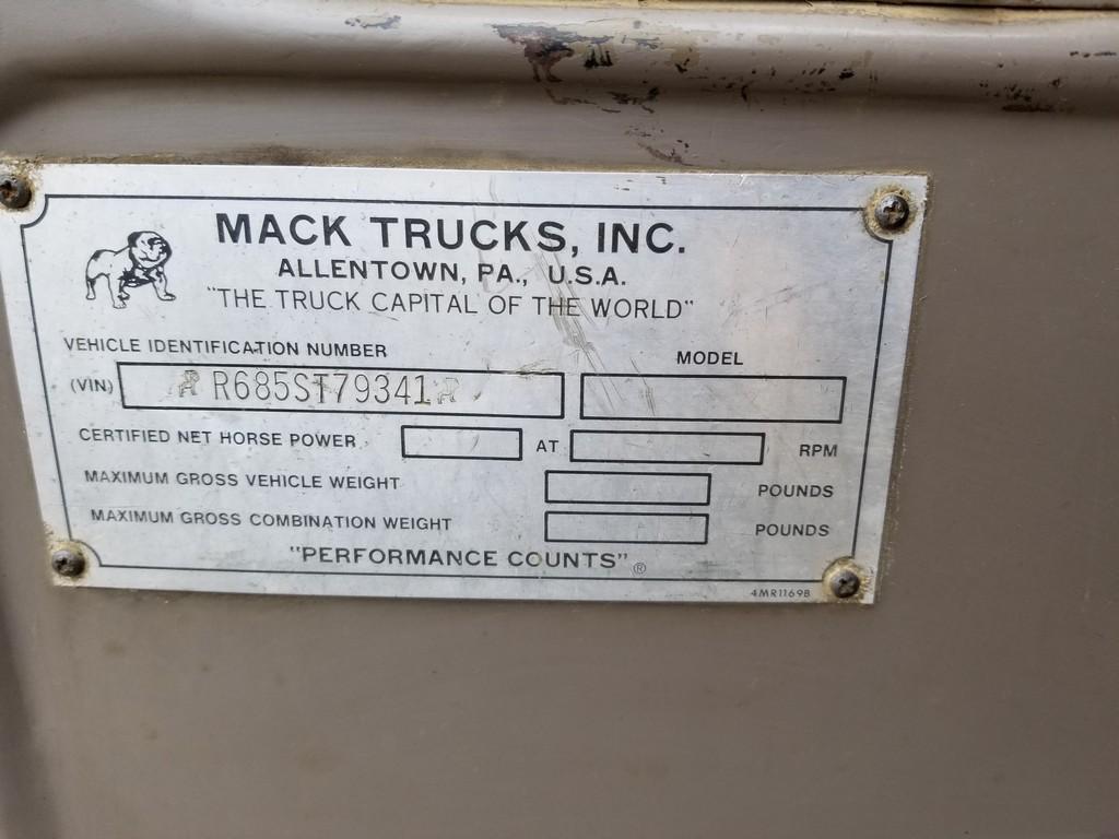 1979 Mack R685ST Semi Tractor