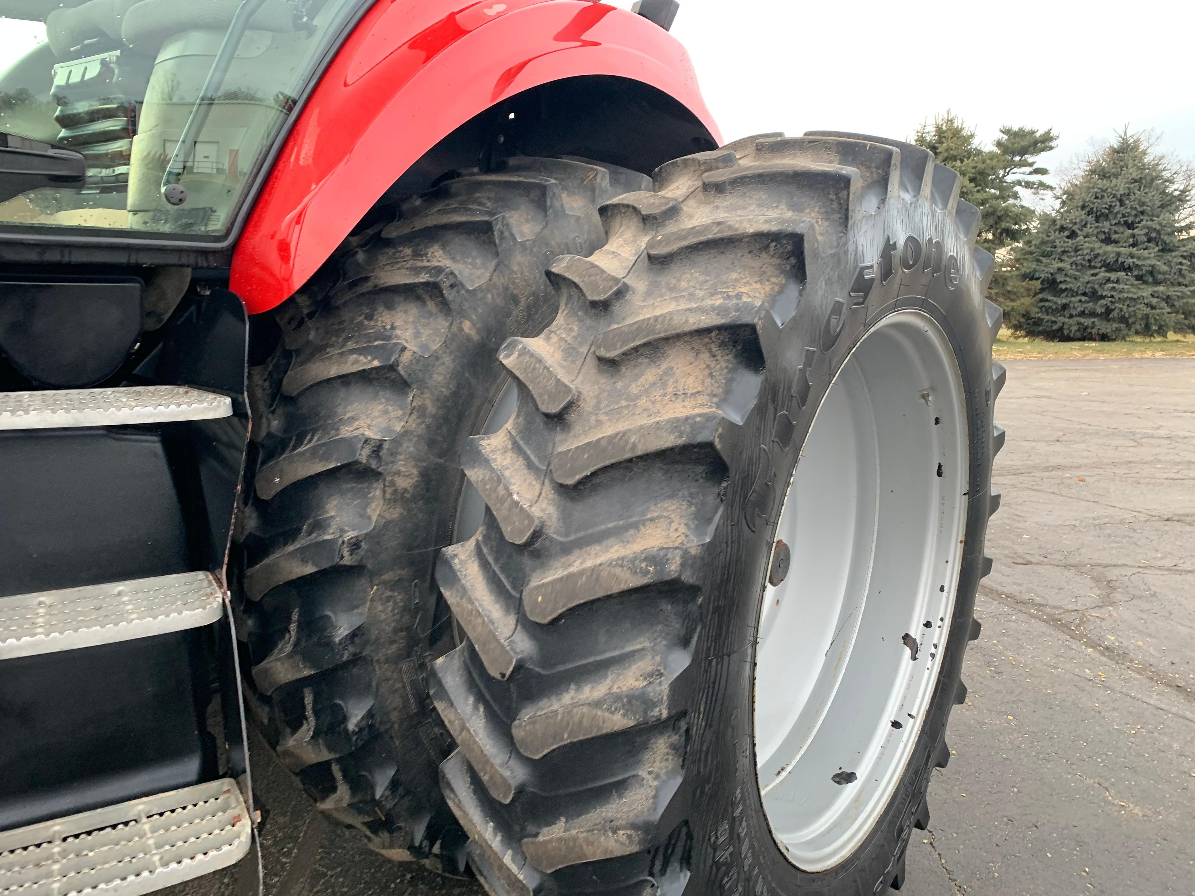 2011 Case IH 275 Magnum AFS Tractor