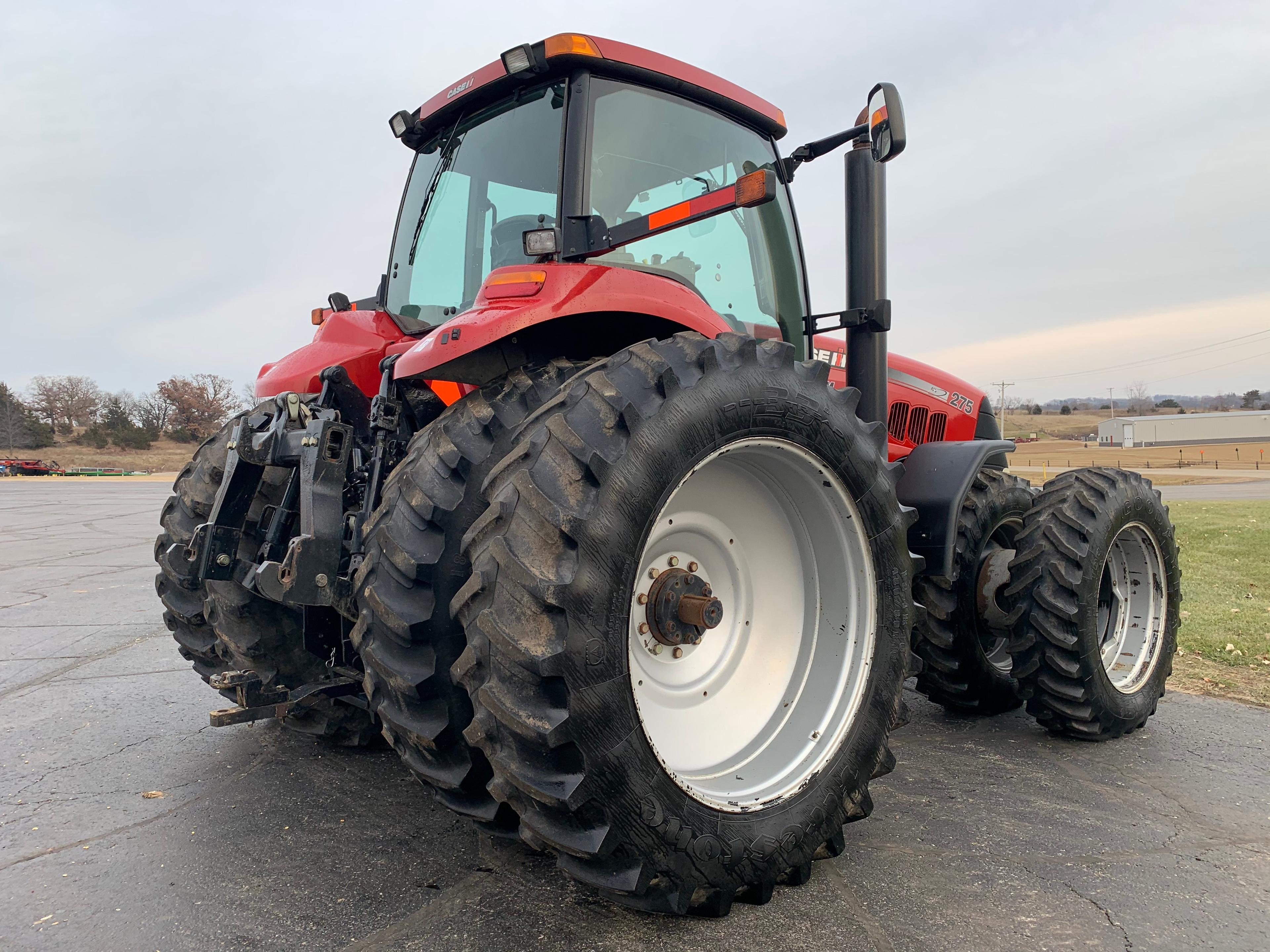 2011 Case IH 275 Magnum AFS Tractor