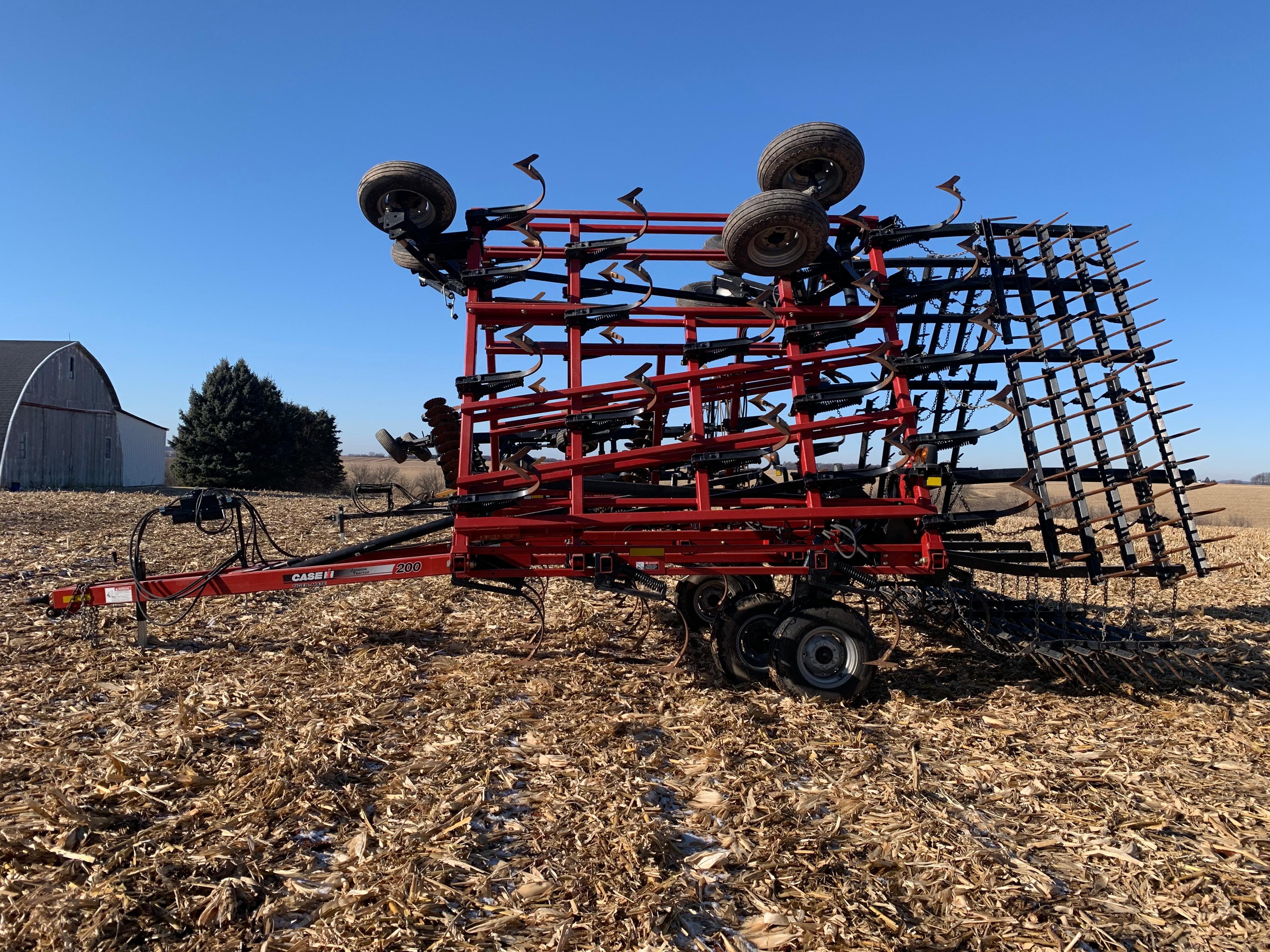 Case IH Tiger-Mate 32' Field Cultivator Bar Harrow - Like New