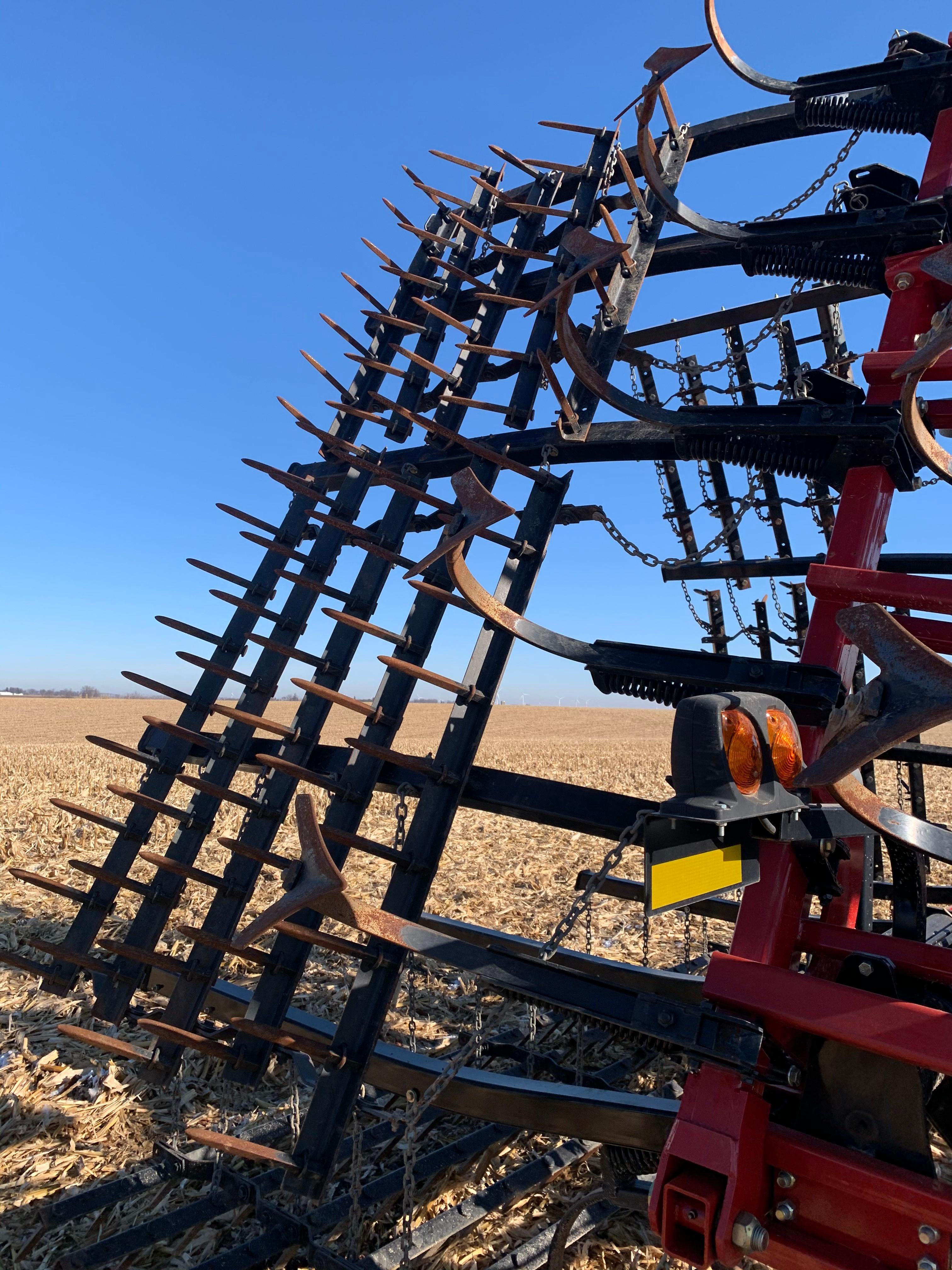 Case IH Tiger-Mate 32' Field Cultivator Bar Harrow - Like New