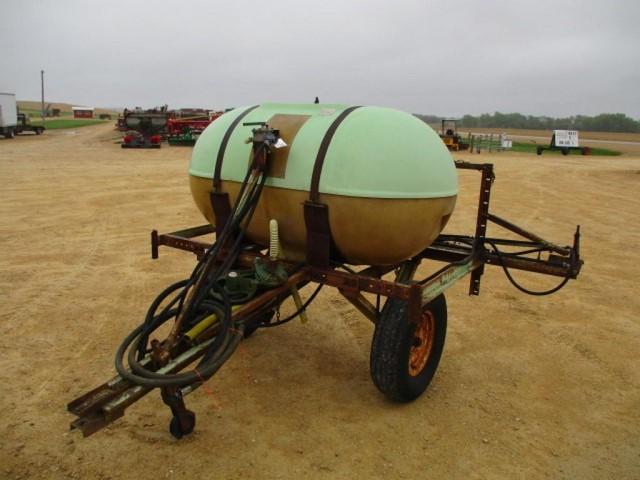 HARDI 300 GAL PULL TYPE SPRAYER, 30' BOOMS