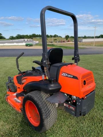 2014 Kubota ZD1211 Zero Turn Mower