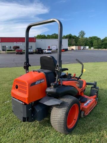 2014 Kubota ZD1211 Zero Turn Mower