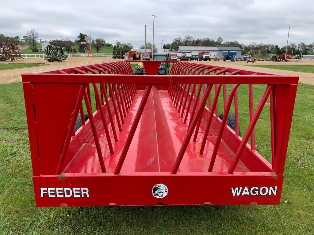 Industrias America 82R Feed Wagon