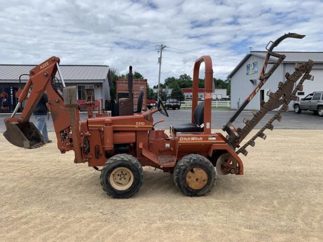 Ditch Witch 2310 Trencher