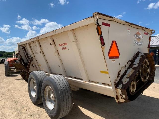 Kuhn Knight 8132 Slinger Spreader