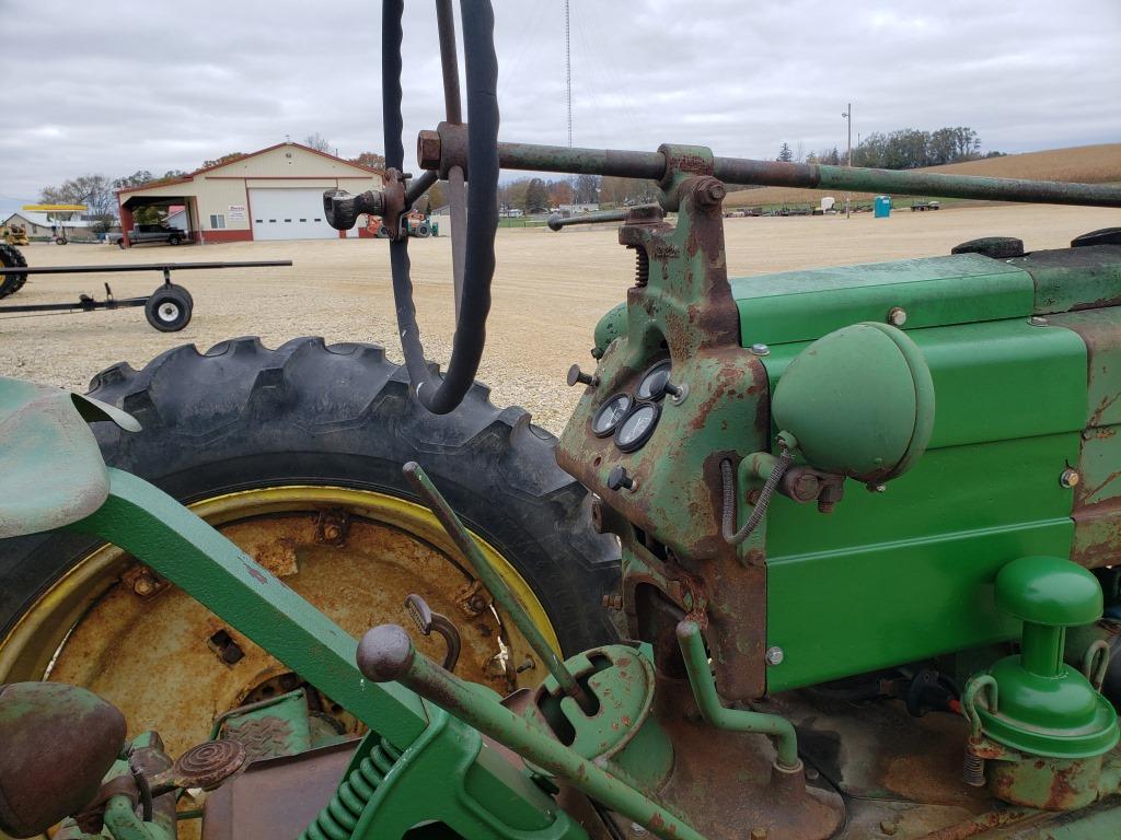 1949 JD A TRACTOR , SLANT DASH, ELEC START