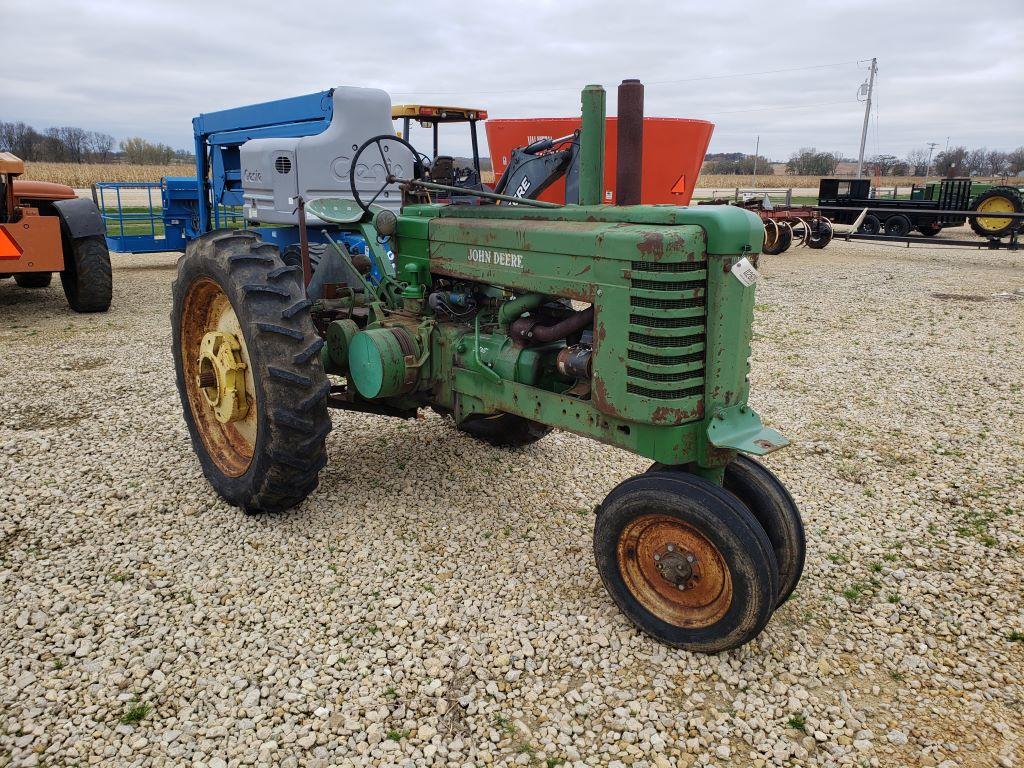 1949 JD A TRACTOR , SLANT DASH, ELEC START