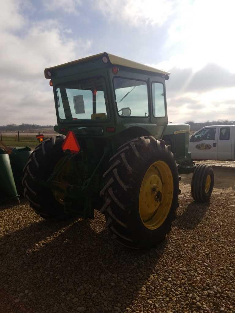 1969 JD 4520 TRACTOR, NEW TIRES 18.4 X 38 REARS