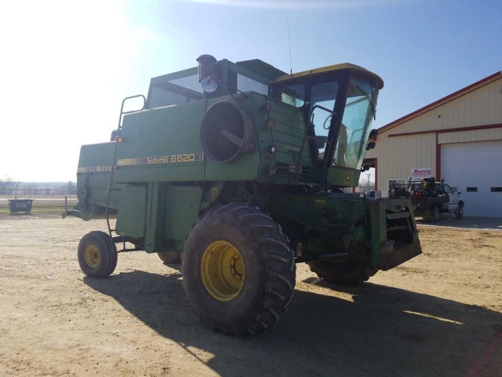 JD 6620 SH COMBINE- RUNS & DRIVES