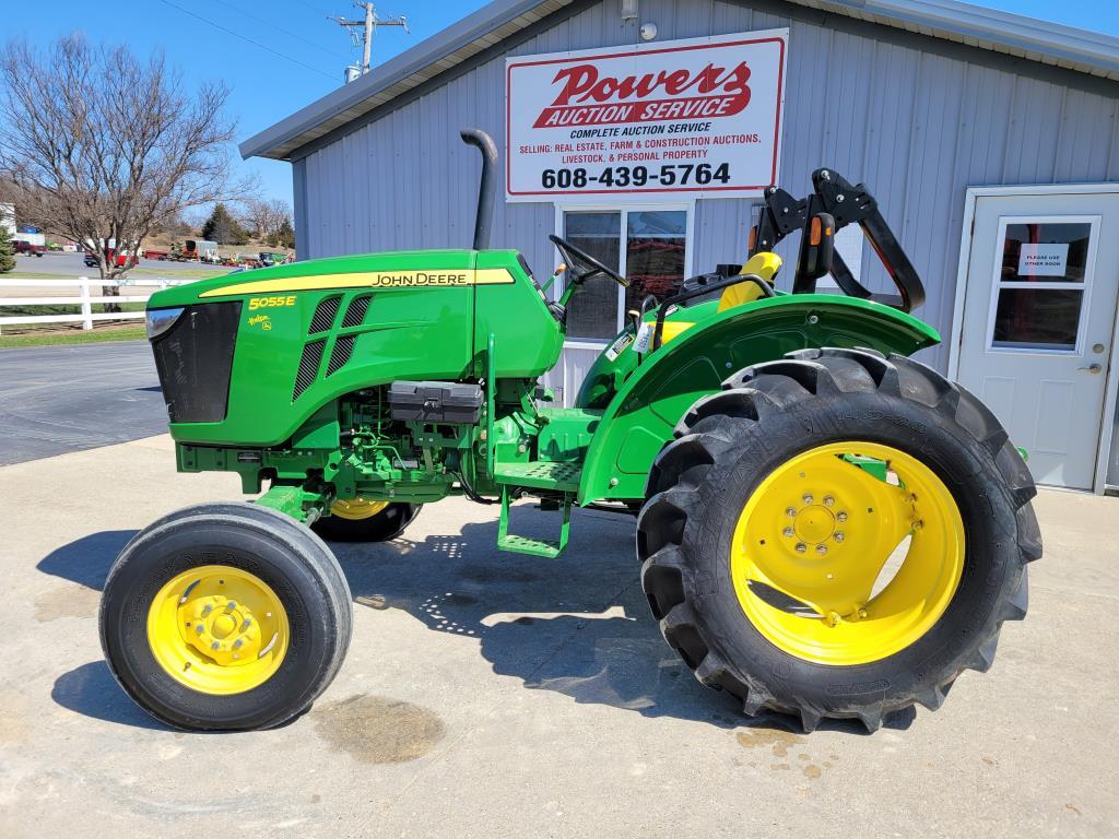 John Deere 5055E Tractor