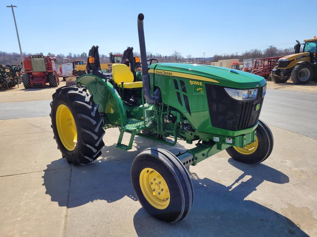 John Deere 5055E Tractor