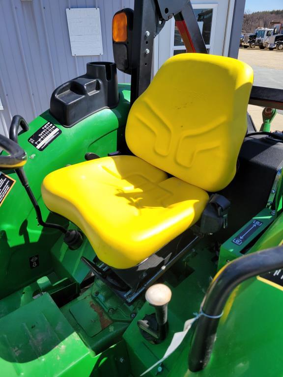 John Deere 5055E Tractor