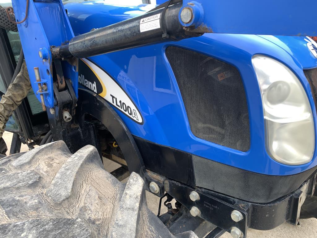 New Holland TL100A Loader Tractor