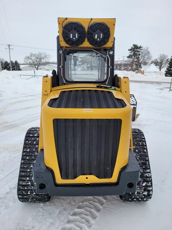 ASU Posi-Track SR70 Skid Loader