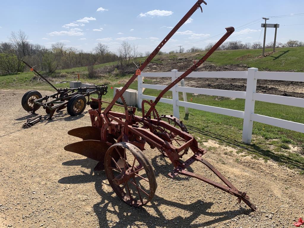 2 Bottom Pull Type Plow