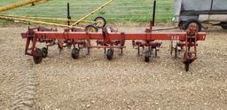 IH 4 ROW CULTIVATOR