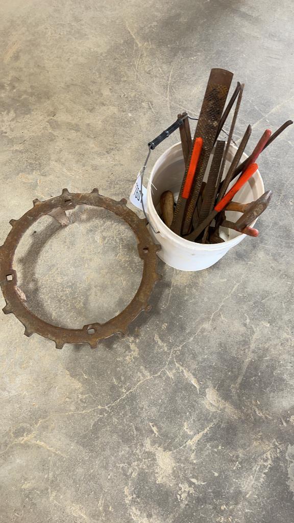 BUCKET OF FERRIER TOOLS