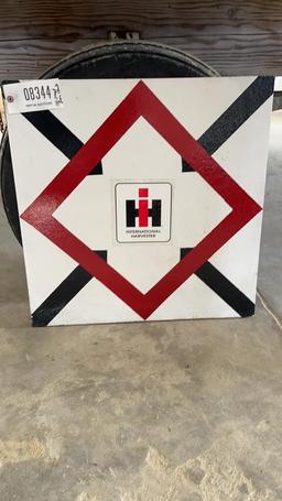 IH SMALL BARN QUILT 24" X 24"