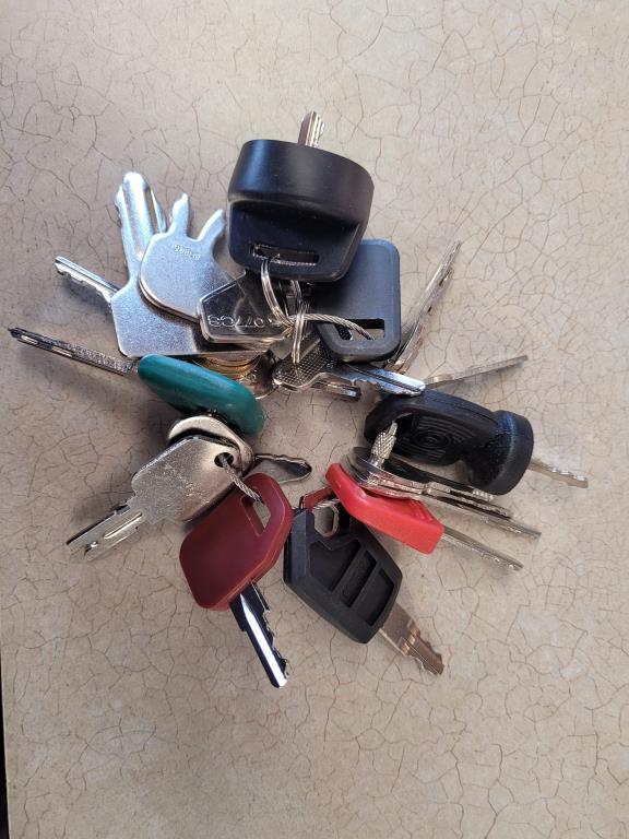 24 Key Heavy Equipment Key Ring