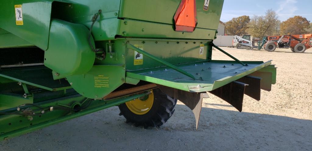 1990 JOHN DEERE 9400 COMBINE, 2 WD