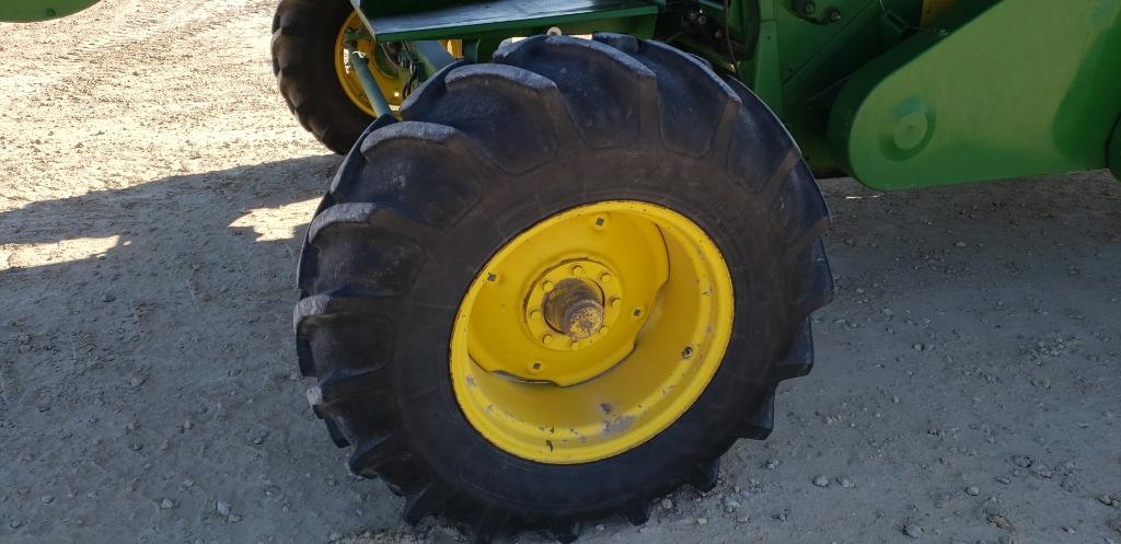 1990 JOHN DEERE 9400 COMBINE, 2 WD