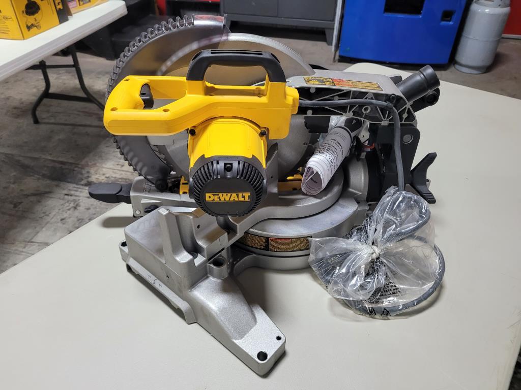 DEWALT DW175 12" COMPOUND MITER SAW